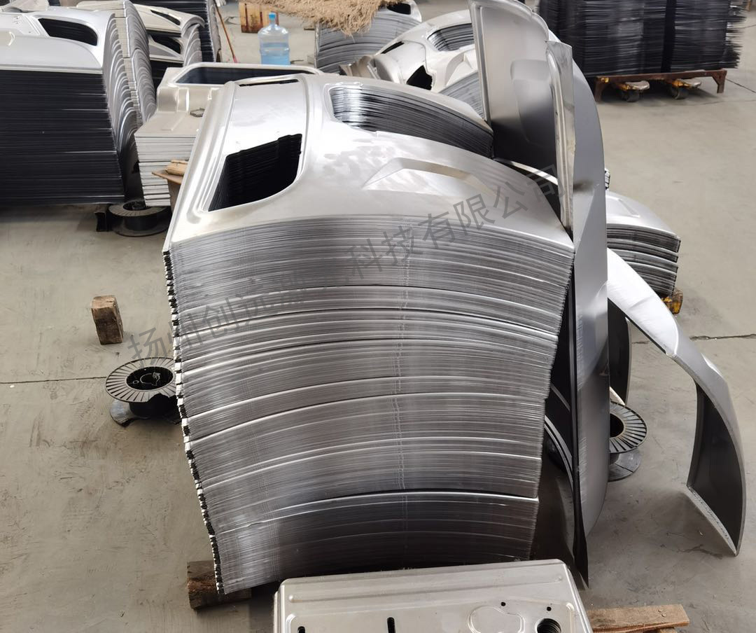 ���̰���